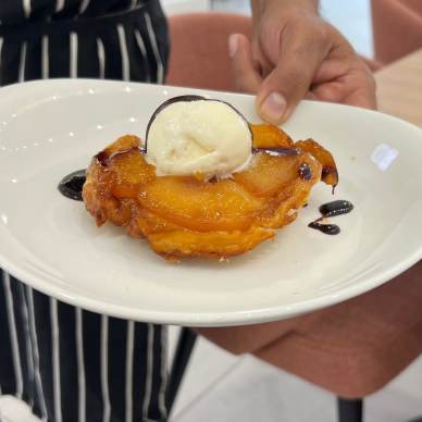 Classic chef-made apple tarte tartin