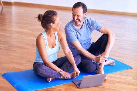 fitness-yoga-together-friends-krakenimages-4l8uh4g2_dg-unsplash-600.jpg
