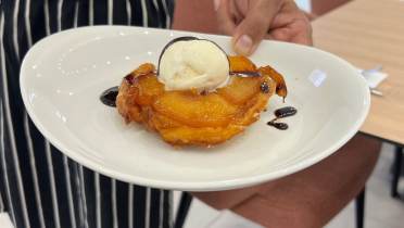 Classic chef-made apple tarte tartin